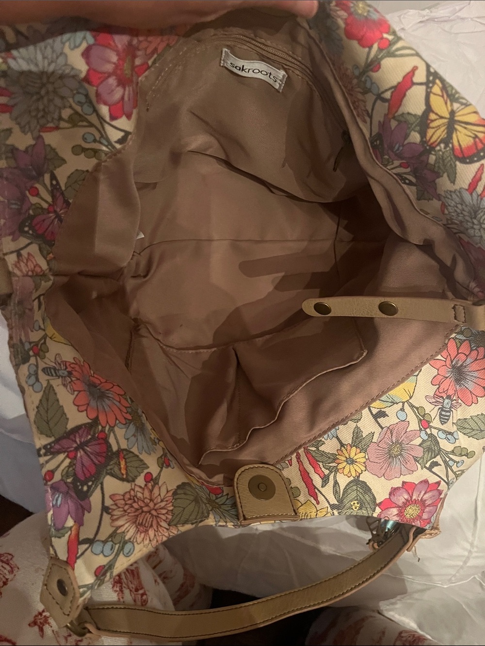 Sakroots Beige Straw Tote with Multicolor Floral Panel - Picture 8 of 16